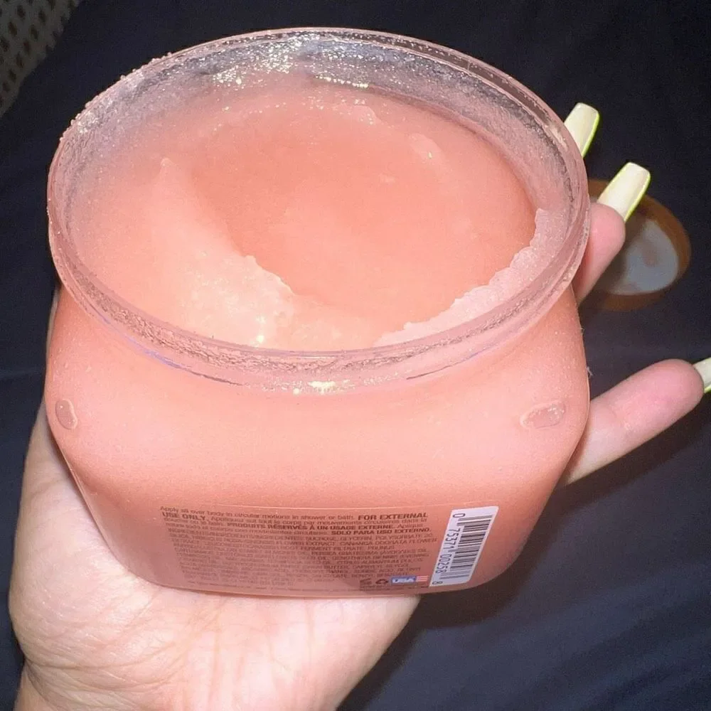 Tree Hut Shea Sugar Scrub Pink Hibiscus 🌺 18oz exfoliation